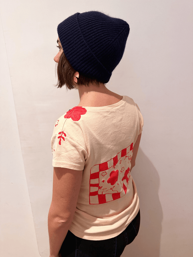 T-shirt rose motif rouge